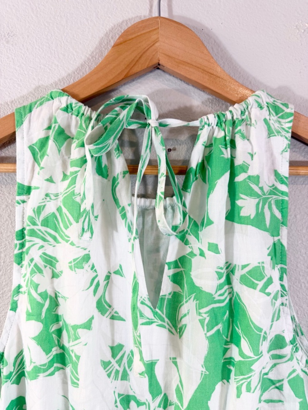 Caslon Green White Maxi Dress Size M Floral Print Racerback Tie Neck Tiered - Picture 12 of 12